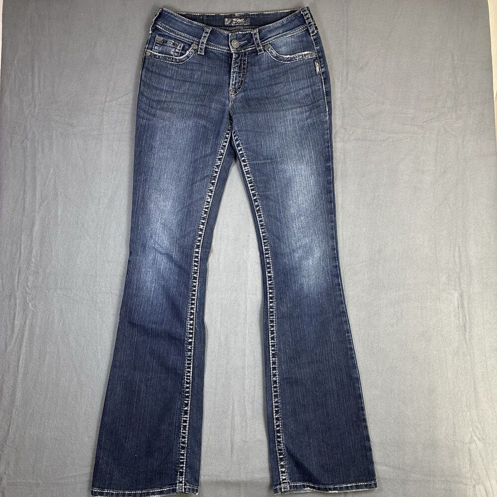 Silver Suki Surplus 30x36 Bootcut Low Rise Thick Stitch Jeans Embroidered Faded